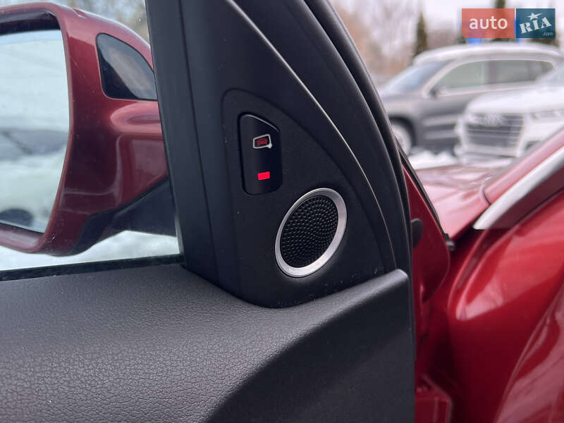 Седан Audi A4 2014 в Нововолынске