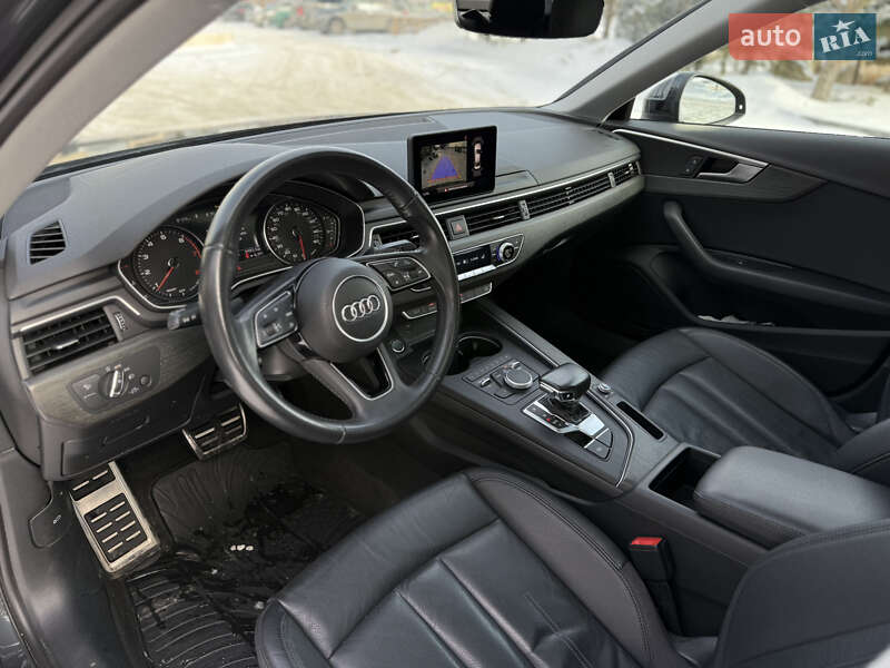 Седан Audi A4 2019 в Львове