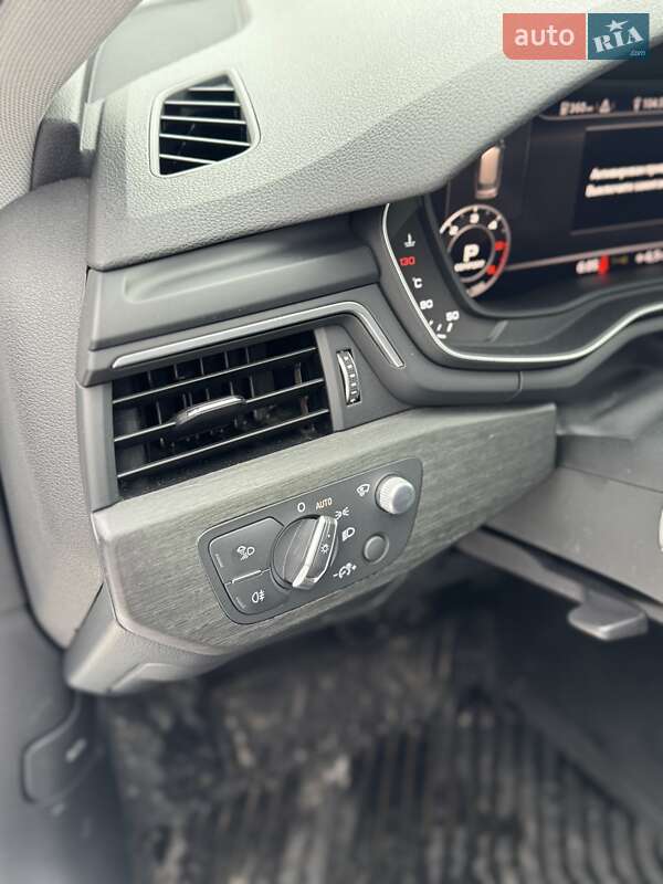 Универсал Audi A4 2019 в Житомире