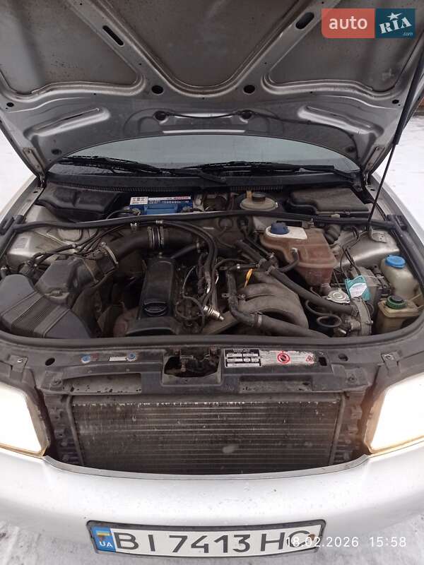 Седан Audi A4 1994 в Кременчуге