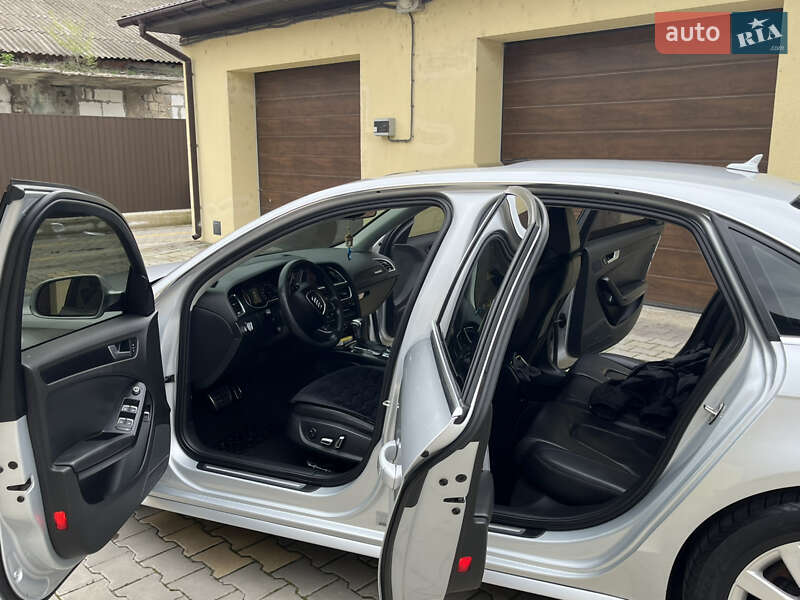 Седан Audi A4 2013 в Ізмаїлі