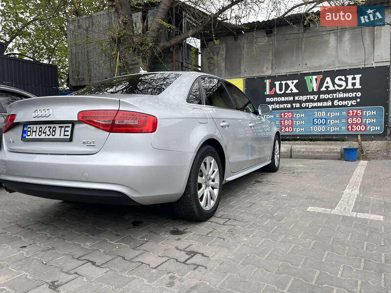 Седан Audi A4 2013 в Ізмаїлі