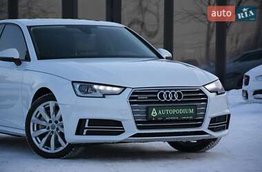 Седан Audi A4 2018 в Киеве
