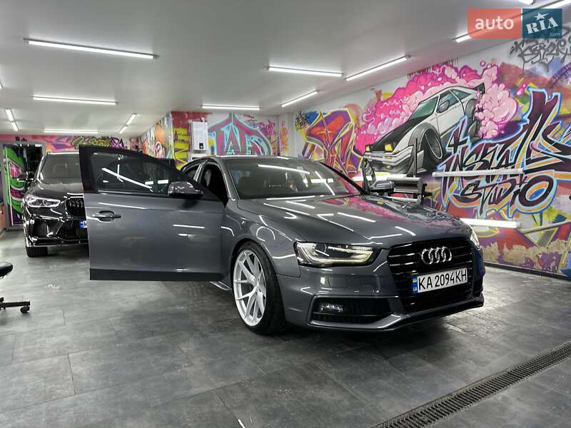 Седан Audi A4 2015 в Киеве