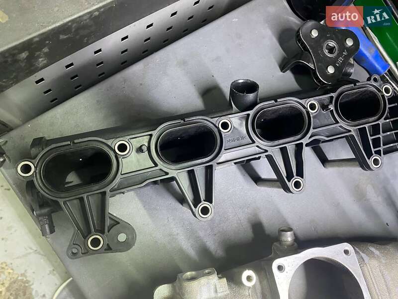 Седан Audi A4 2015 в Киеве