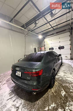 Седан Audi A4 2016 в Запорожье
