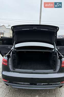 Седан Audi A4 2016 в Черновцах