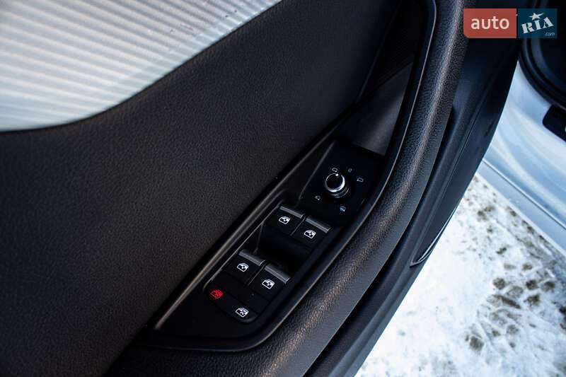 Седан Audi A4 2016 в Львове фото 53 Седан Audi A4 2016 в Львове