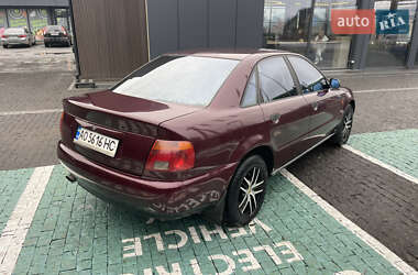 Седан Audi A4 1996 в Тячеве фото 3 Седан Audi A4 1996 в Тячеве