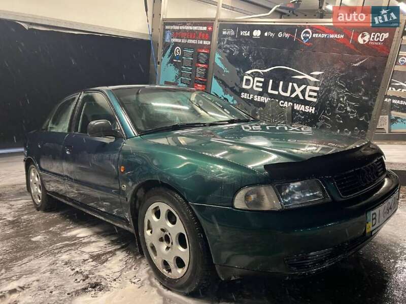 Седан Audi A4 1996 в Полтаве