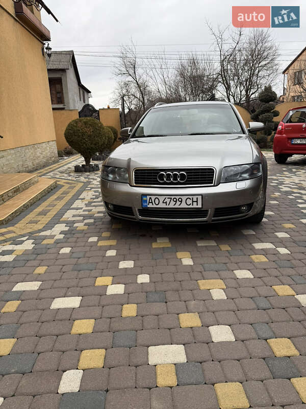 Универсал Audi A4 2004 в Тячеве