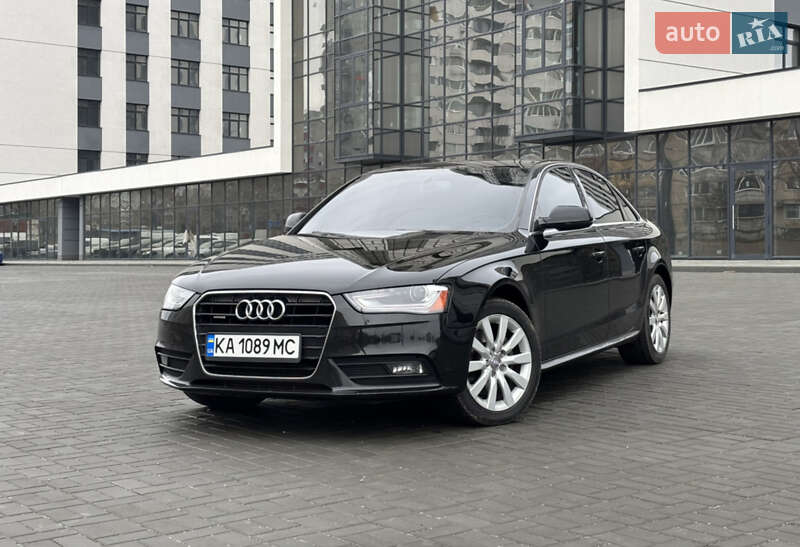 Седан Audi A4 2015 в Луцьку