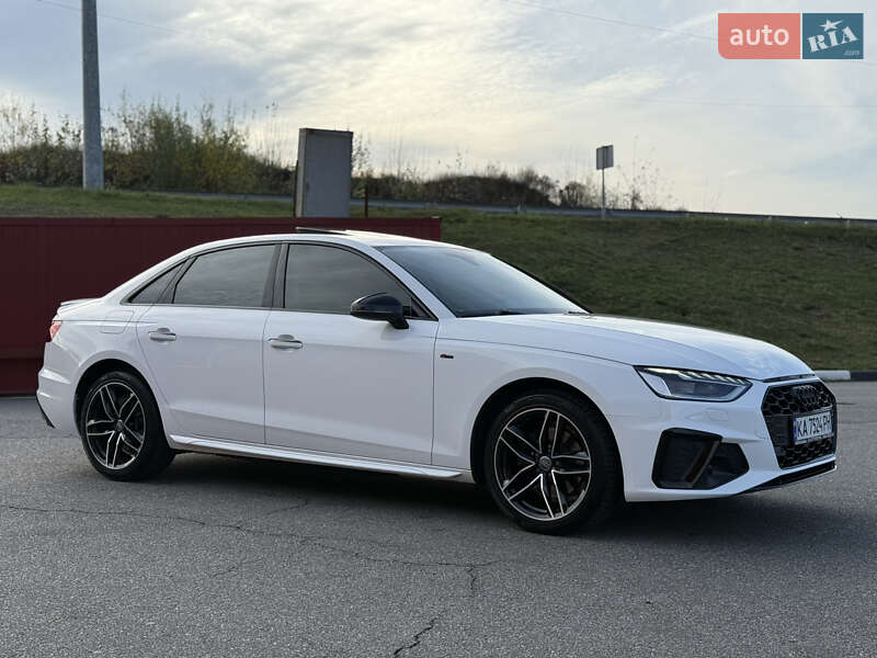Седан Audi A4 2020 в Киеве