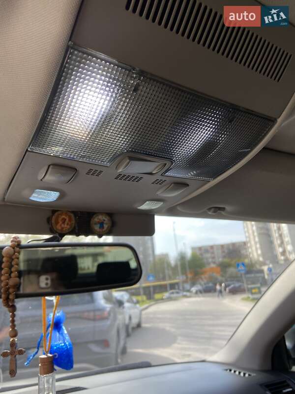 Універсал Audi A4 2002 в Львові фото 14 Універсал Audi A4 2002 в Львові