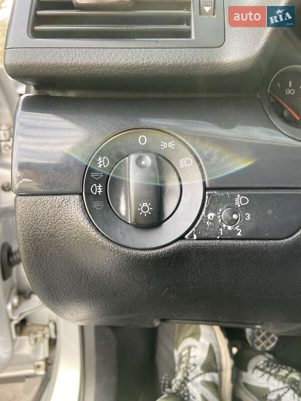 Універсал Audi A4 2002 в Львові фото 17 Універсал Audi A4 2002 в Львові