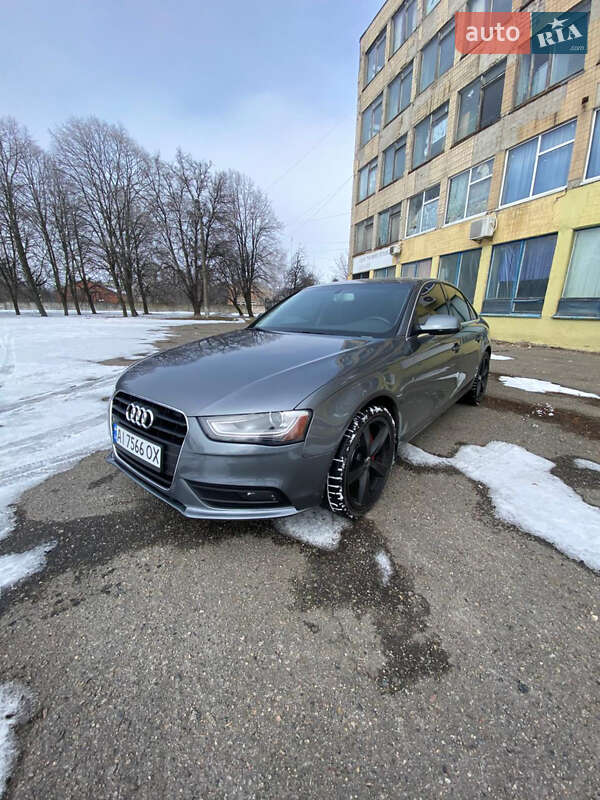 Седан Audi A4 2012 в Ставищі