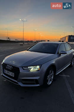 Седан Audi A4 2018 в Львові