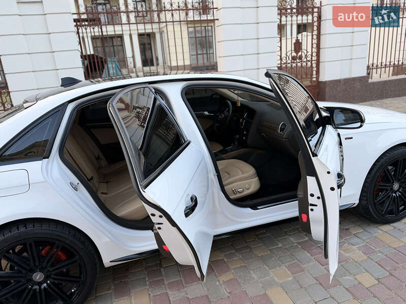 Седан Audi A4 2012 в Одессе