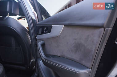 Седан Audi A4 2021 в Львове