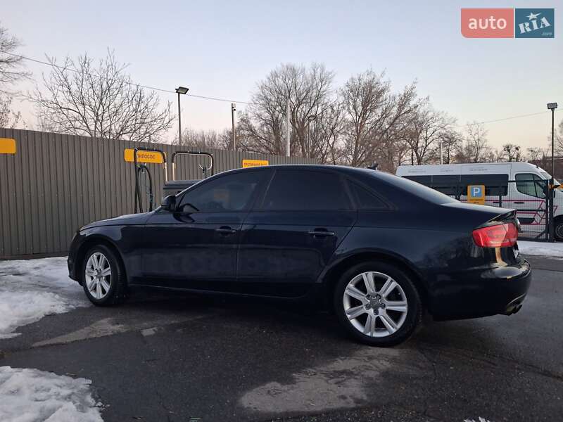 2009 Audi A4, VIN WAULF78K49N069961:plate — фото 1 (autoria)