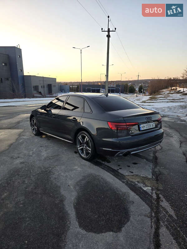 Седан Audi A4 2016 в Харькове