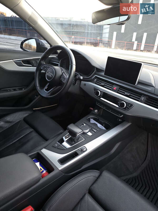 Седан Audi A4 2016 в Харькове