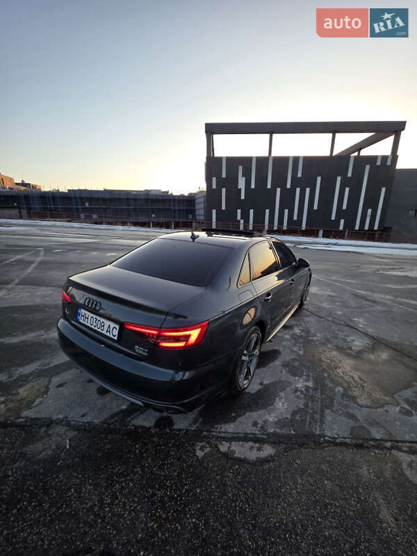 Седан Audi A4 2016 в Харькове