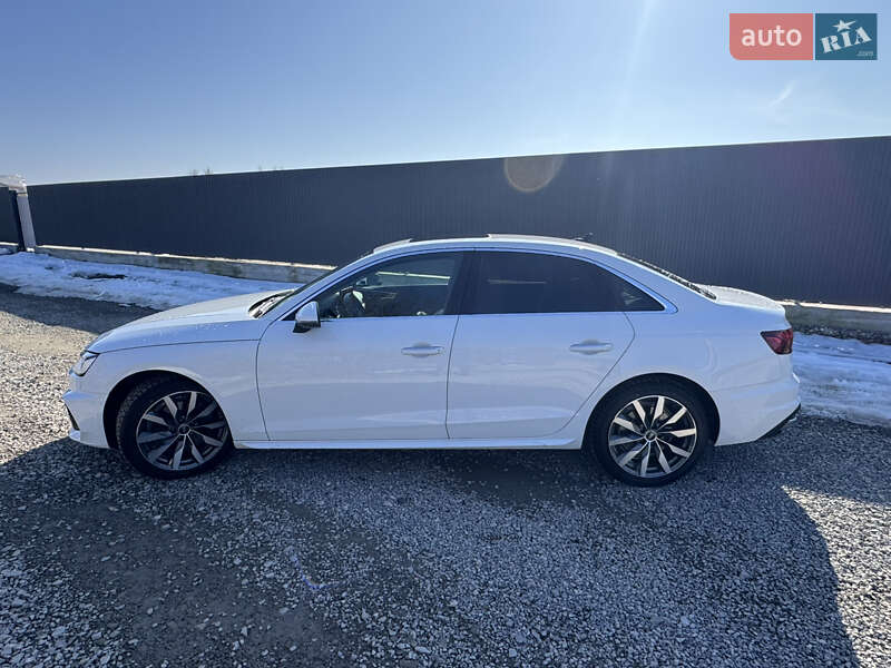 Седан Audi A4 2021 в Ивано-Франковске