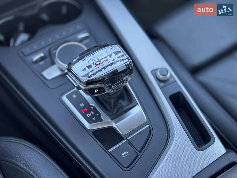 Седан Audi A4 2016 в Києві