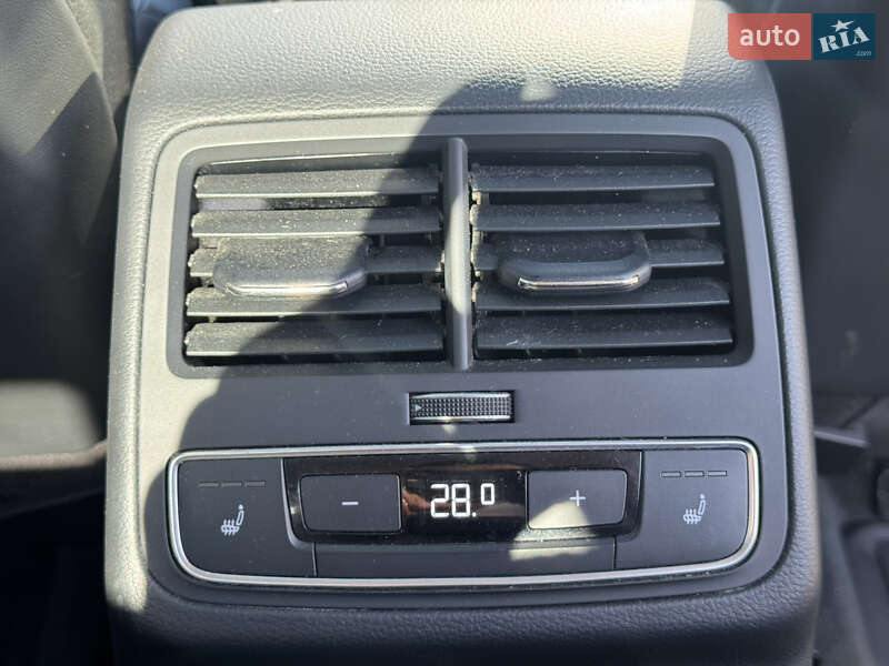 Седан Audi A4 2016 в Києві