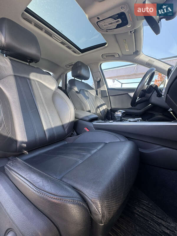 Седан Audi A4 2016 в Києві