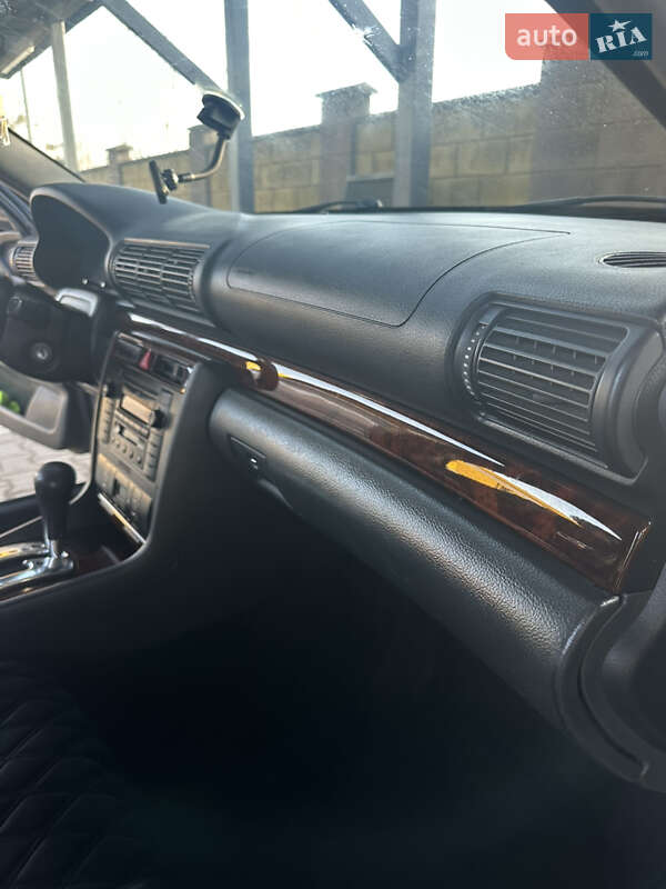 Седан Audi A4 2000 в Радивилове