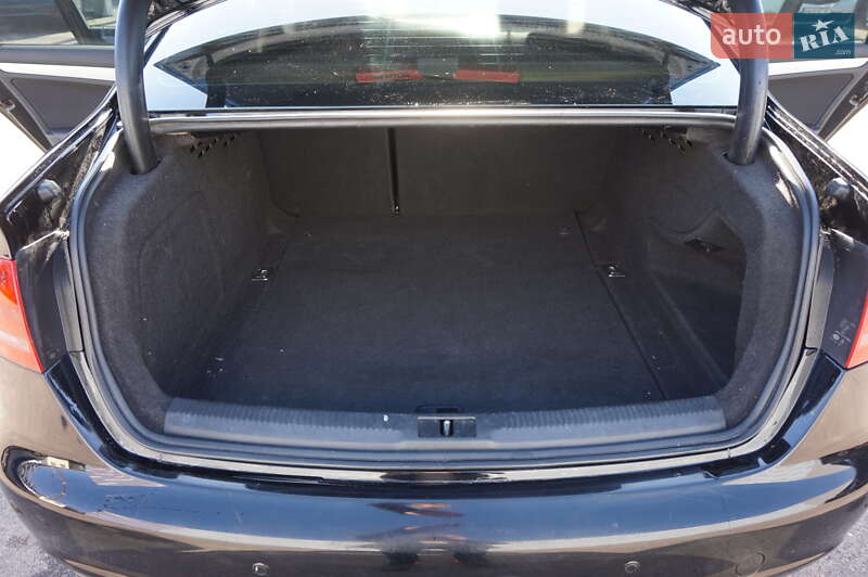 Седан Audi A4 2008 в Одесі