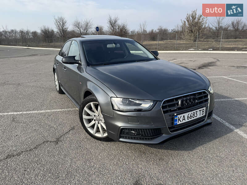 Седан Audi A4 2014 в Днепре