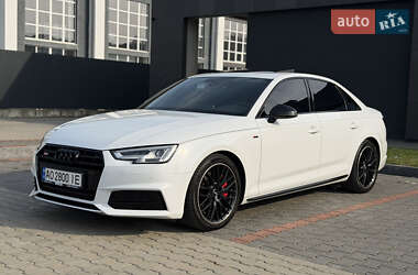 Седан Audi A4 2017 в Мукачево