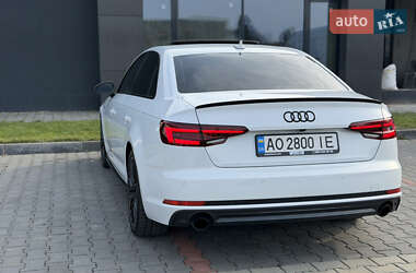Седан Audi A4 2017 в Мукачево