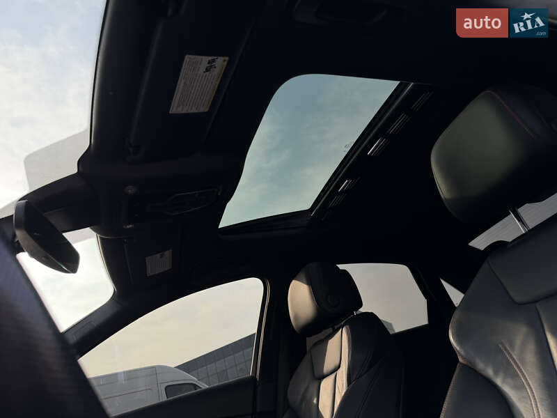 Седан Audi A4 2017 в Мукачево