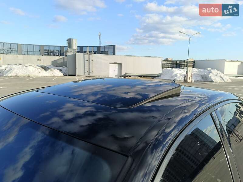 Седан Audi A4 2017 в Киеве