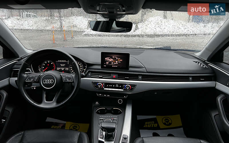 Седан Audi A4 2016 в Львове