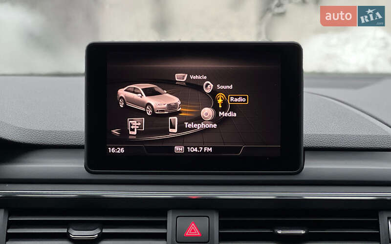 Седан Audi A4 2016 в Львове