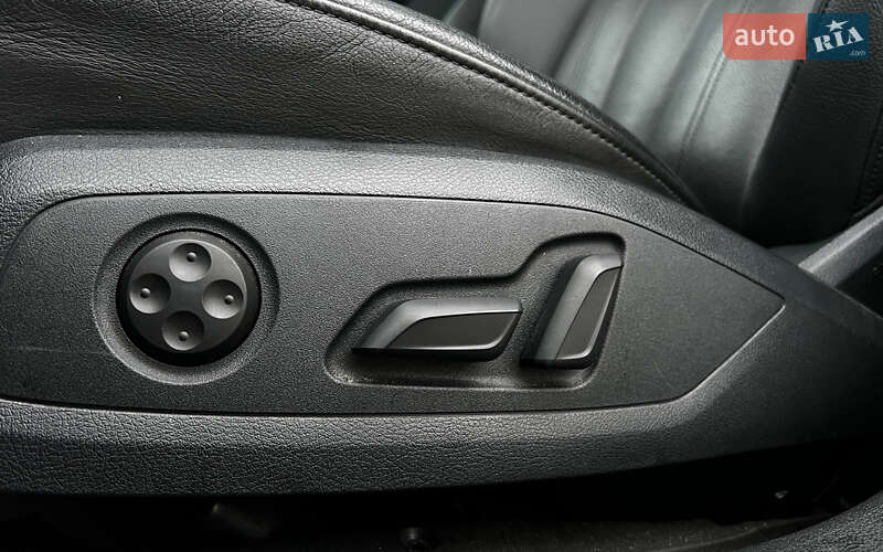 Седан Audi A4 2016 в Львове