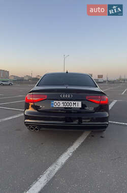 Седан Audi A4 2014 в Одессе
