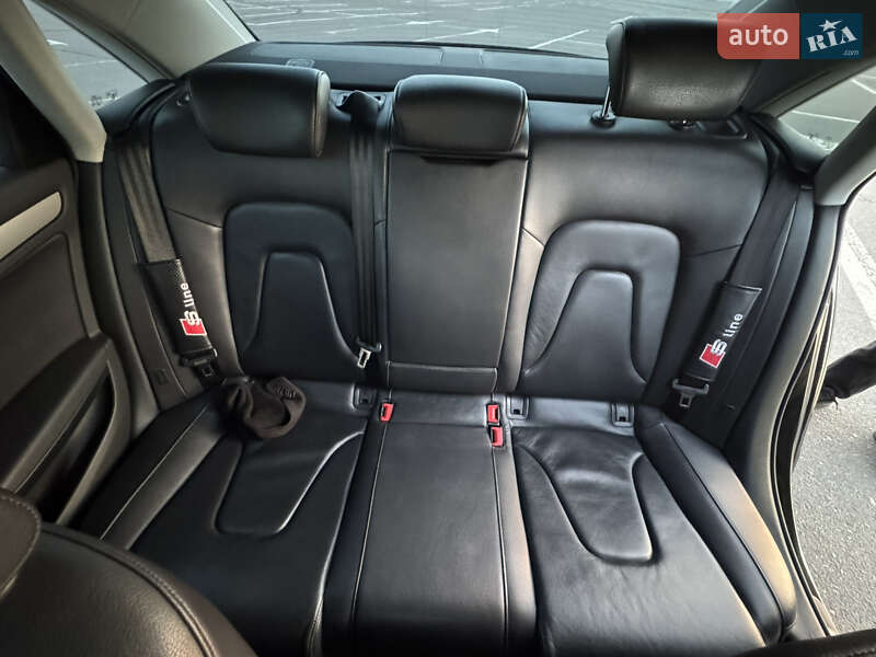 Седан Audi A4 2014 в Одессе