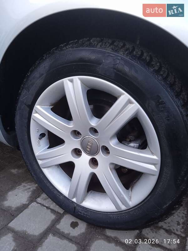 Седан Audi A4 2005 в Красилові