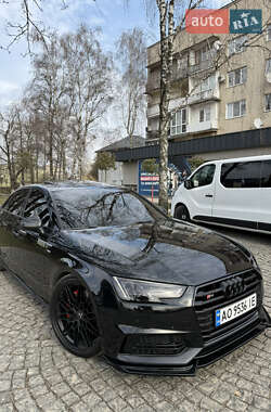 Седан Audi A4 2017 в Виноградове
