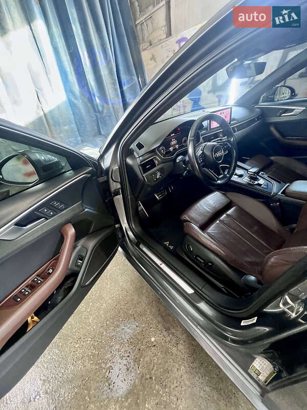 Седан Audi A4 2016 в Киеве