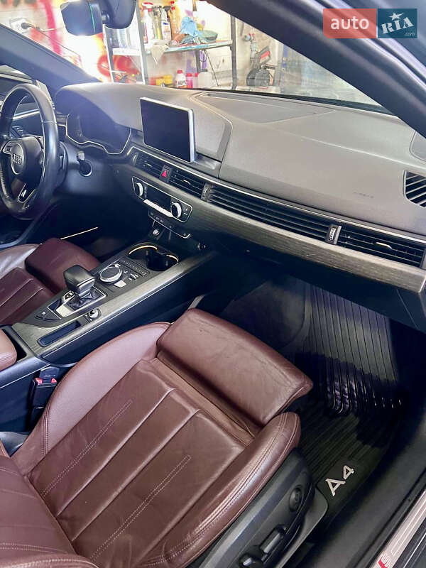 Седан Audi A4 2016 в Киеве