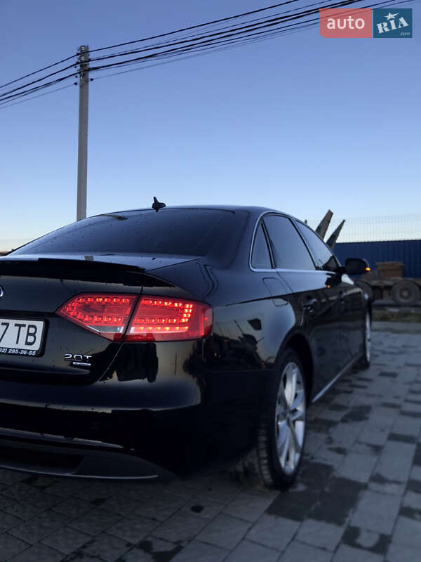 Седан Audi A4 2011 в Львові