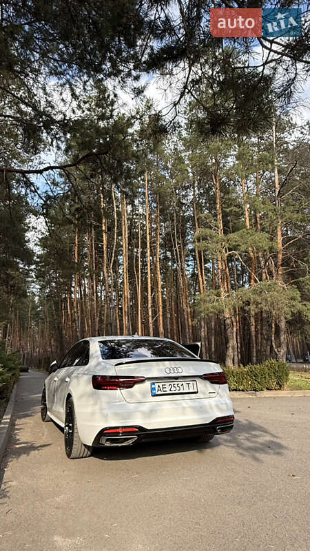 Седан Audi A4 2019 в Києві