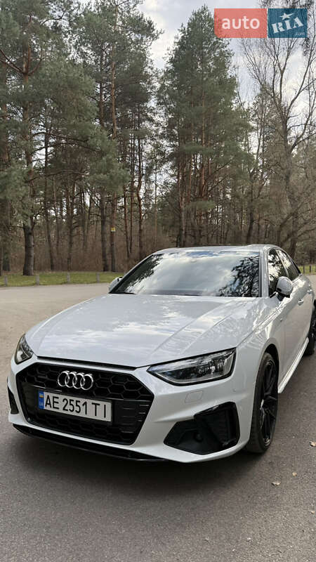 2019 Audi A4, VIN WAUENAF49LN004897:plate — фото 1 (autoria)